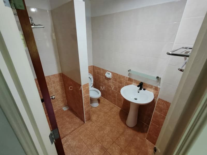 Rumah Teres 3 Tingkat untuk Dijual di Taman Tasik Indah Mewah (Batu) - Cammy N - Bathroom - PropertyGuru.com.my