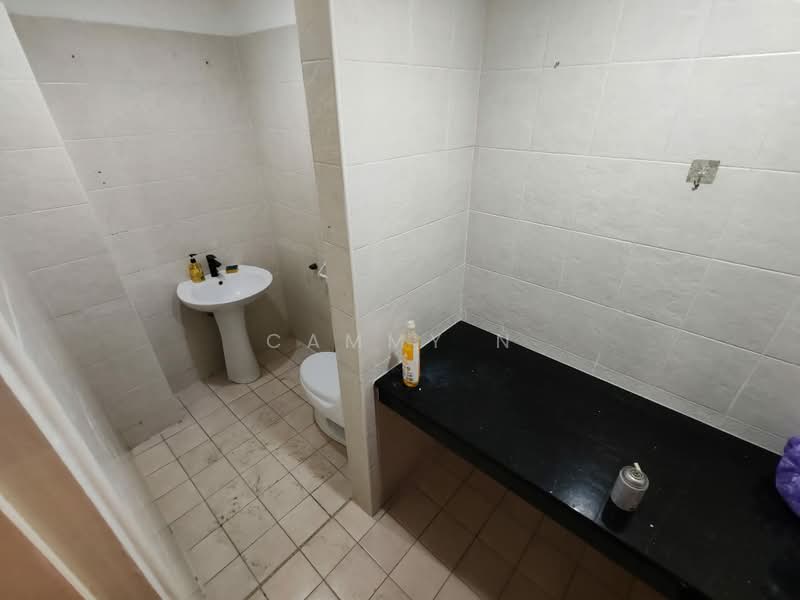 Rumah Teres 3 Tingkat untuk Dijual di Taman Tasik Indah Mewah (Batu) - Cammy N - Bathroom - PropertyGuru.com.my