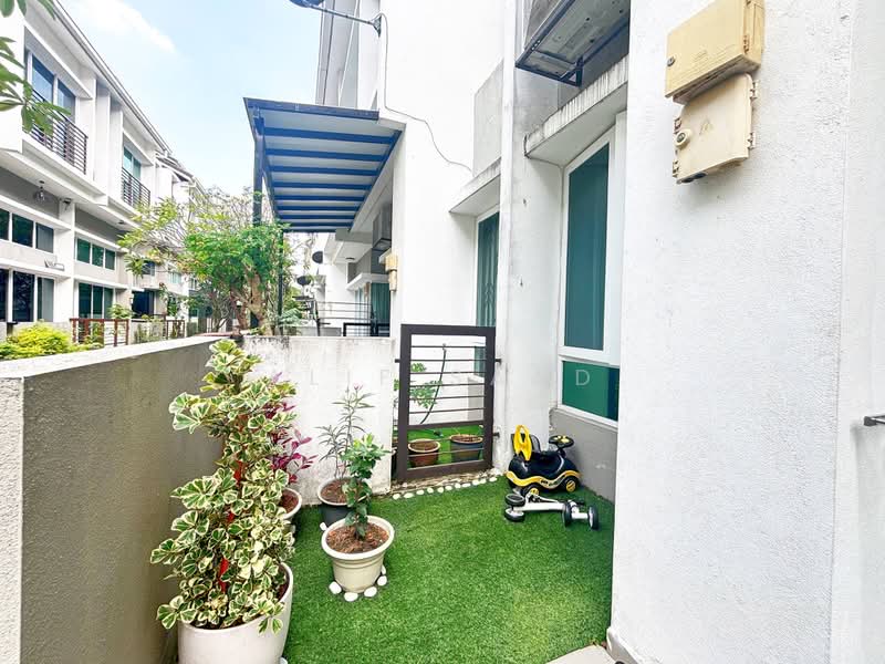 3-storey Terraced House for Sale in Bandar Rinching (Semenyih) - Alif Saad - PropertyGuru.com.my