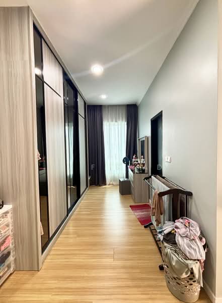 3-storey Terraced House for Sale in Bandar Rinching (Semenyih) - Alif Saad - PropertyGuru.com.my