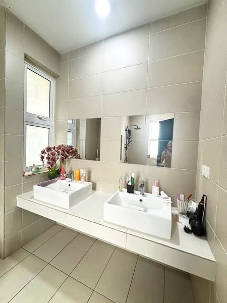 3-storey Terraced House for Sale in Bandar Rinching (Semenyih) - Alif Saad - PropertyGuru.com.my