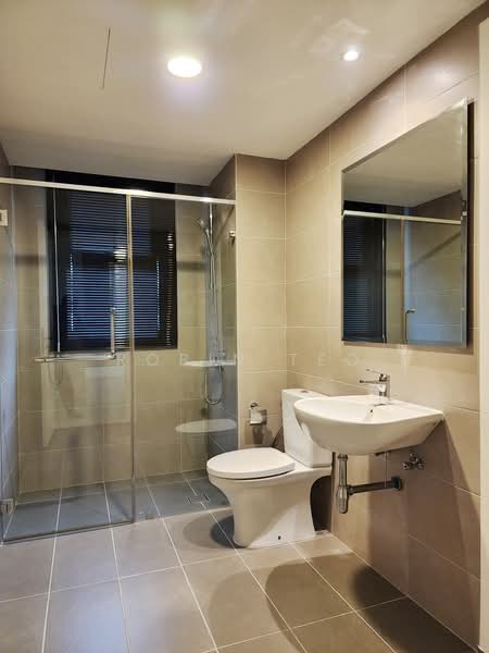 Kediaman Servis untuk Dijual di Teega Suites - Robin Teo - Bathroom - PropertyGuru.com.my