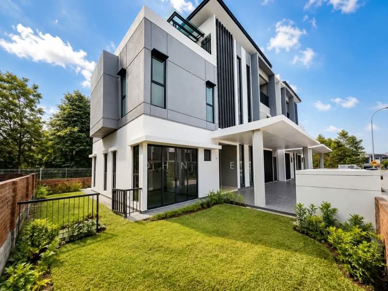 Semi-Detached House for Sale in Bandar Bukit Puchong (Puchong) - John Lee - Exterior - PropertyGuru.com.my
