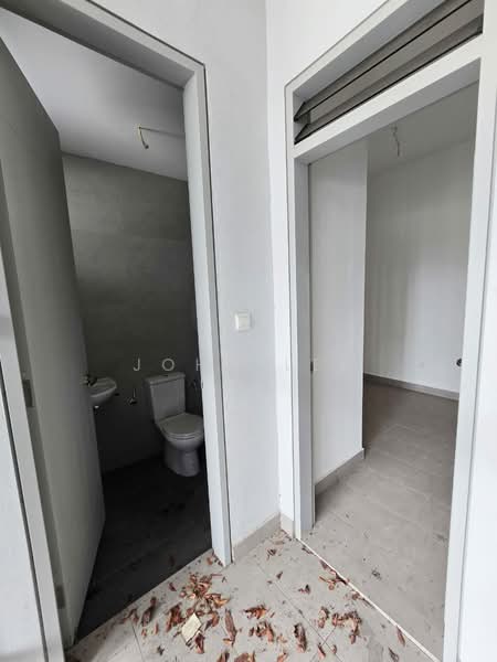 Semi-Detached House for Sale in Bandar Bukit Puchong (Puchong) - John Lee - Bathroom - PropertyGuru.com.my