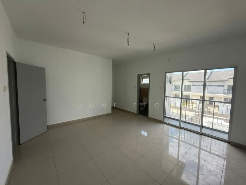 Rumah Teres untuk Disewa di Kota Tinggi (Johor) - June Teo - Living Room - PropertyGuru.com.my