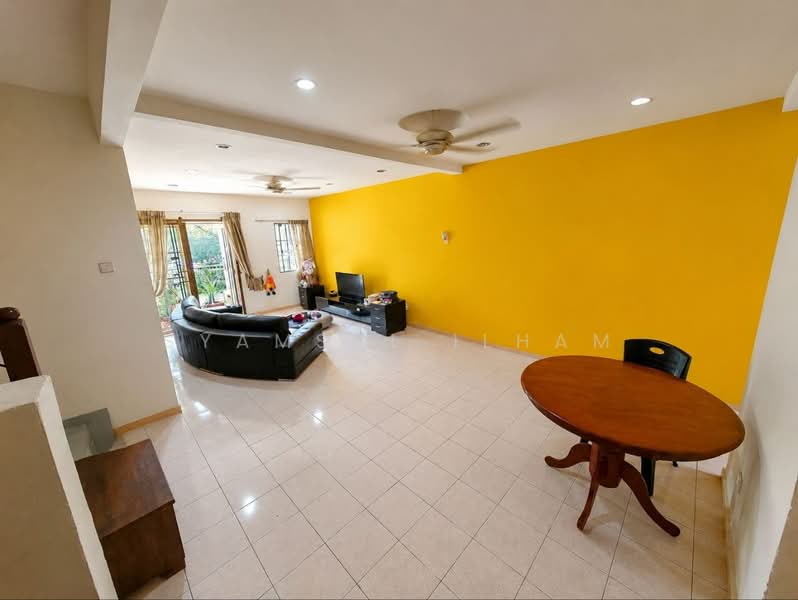 2-storey Terraced House for Sale in Presint 9 (Putrajaya) - Syamsul Ilham - Living Room - PropertyGuru.com.my
