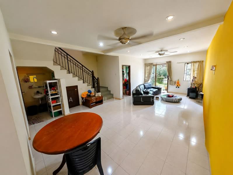 2-storey Terraced House for Sale in Presint 9 (Putrajaya) - Syamsul Ilham - Living Room - PropertyGuru.com.my