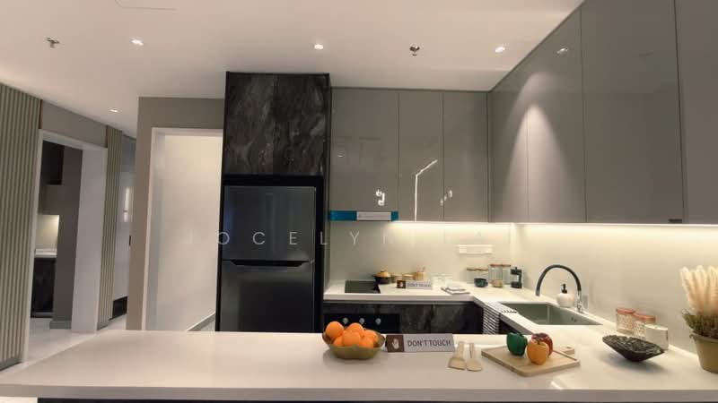 Kediaman Servis untuk Dijual di Binastra Cochrane - Jocelyn Lai - Kitchen - PropertyGuru.com.my