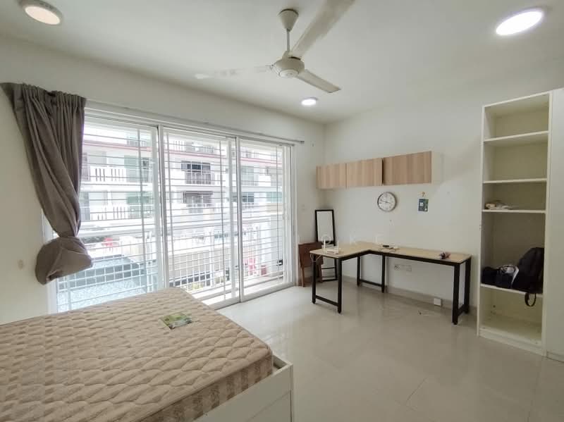Servis Apartment untuk Disewa di Ritze Perdana 2 - Owen Loke - Bedroom - PropertyGuru.com.my