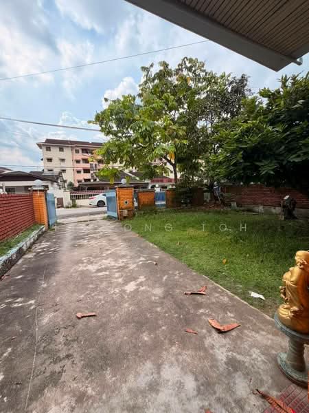 Rumah Berkembar untuk Dijual di Taman Iskandar (Johor Bahru) - Ee Fong Toh - Exterior - PropertyGuru.com.my