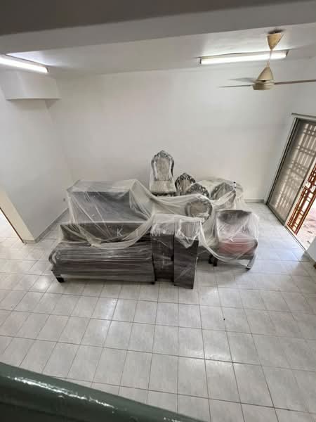 2-storey Terraced House for Rent in Taman Setia Indah (Tebrau) - Kim . - Living Room - PropertyGuru.com.my