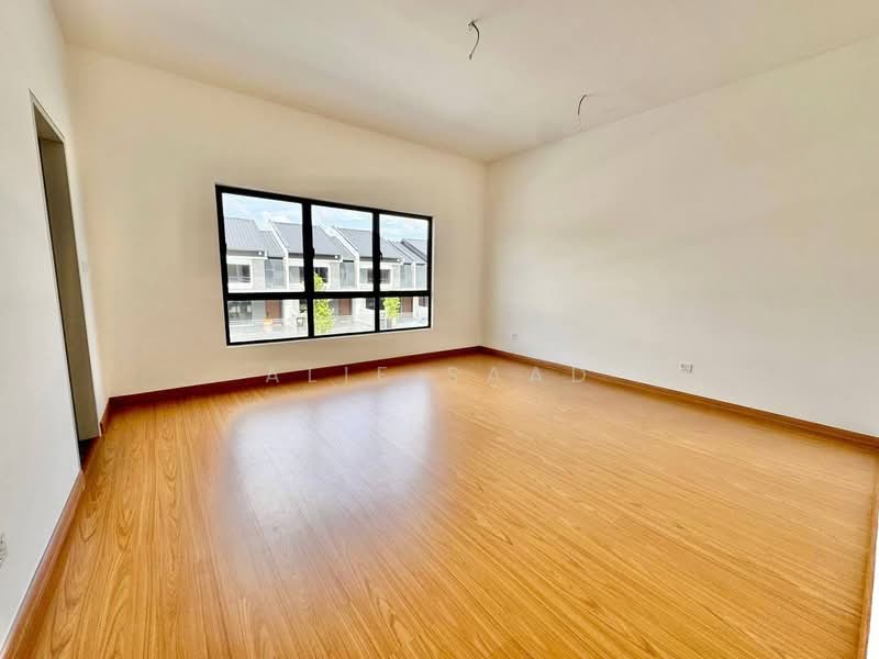 Rumah Teres 2 Tingkat untuk Dijual di Shah Alam (Selangor) - Alif Saad - Living Room - PropertyGuru.com.my