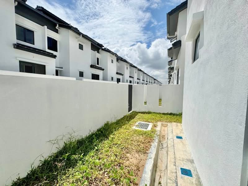 Rumah Teres 2 Tingkat untuk Dijual di Shah Alam (Selangor) - Alif Saad - Others - PropertyGuru.com.my