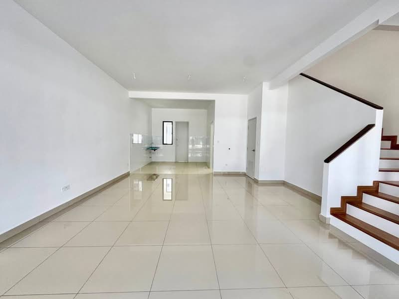 Rumah Teres 2 Tingkat untuk Dijual di Shah Alam (Selangor) - Alif Saad - Living Room - PropertyGuru.com.my