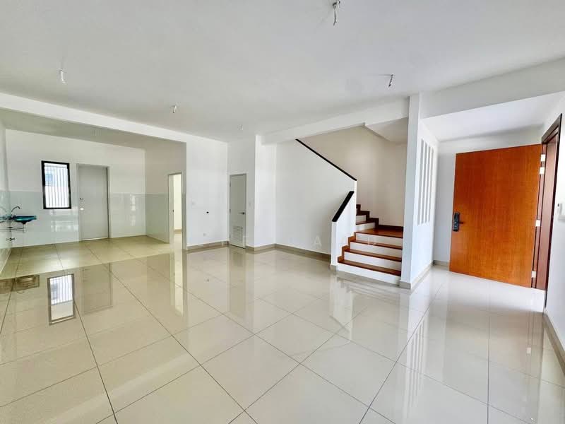 Rumah Teres 2 Tingkat untuk Dijual di Shah Alam (Selangor) - Alif Saad - Living Room - PropertyGuru.com.my