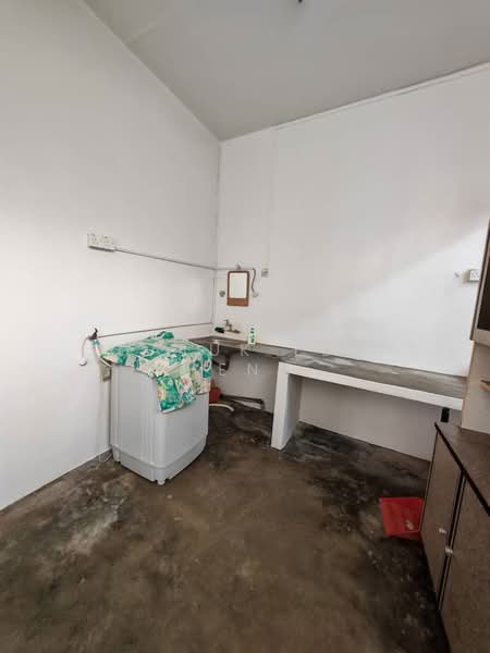 1-storey Terraced House for Sale in Taman Boon Bak (Ipoh) - Datuk Lee Heng - Interior - PropertyGuru.com.my