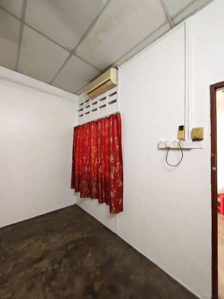 1-storey Terraced House for Sale in Taman Boon Bak (Ipoh) - Datuk Lee Heng - Interior - PropertyGuru.com.my