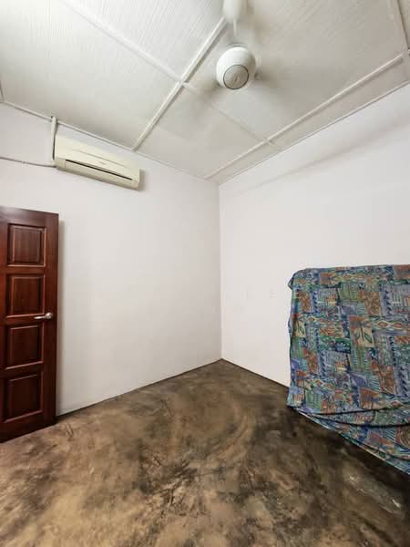 1-storey Terraced House for Sale in Taman Boon Bak (Ipoh) - Datuk Lee Heng - Interior - PropertyGuru.com.my
