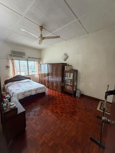Semi-Detached House for Sale in Taman Serene (Johor Bahru) - Ee Fong Toh - Bedroom - PropertyGuru.com.my
