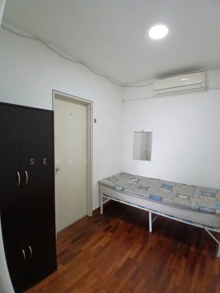 Servis Apartment untuk Disewa di i-Residence @ i-City - Serene Chong - Bedroom - PropertyGuru.com.my