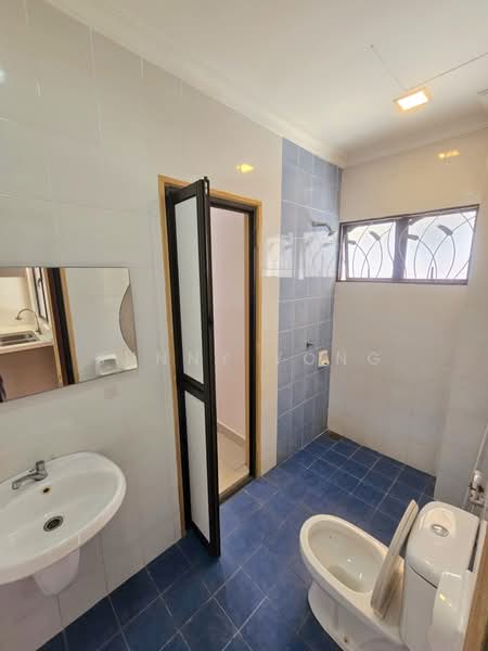 Rumah Teres untuk Dijual di Bandar Kinrara Seksyen 9 (Bandar Kinrara) - SUNNY YONG - Bathroom - PropertyGuru.com.my