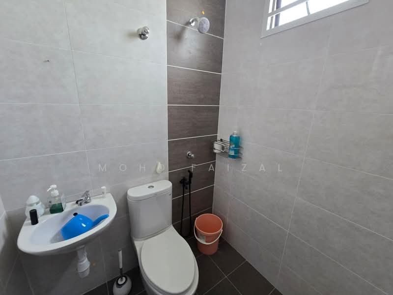 Rumah Teres 2 Tingkat untuk Dijual di Nilai (Negeri Sembilan) - Mohd Faizal - Bathroom - PropertyGuru.com.my