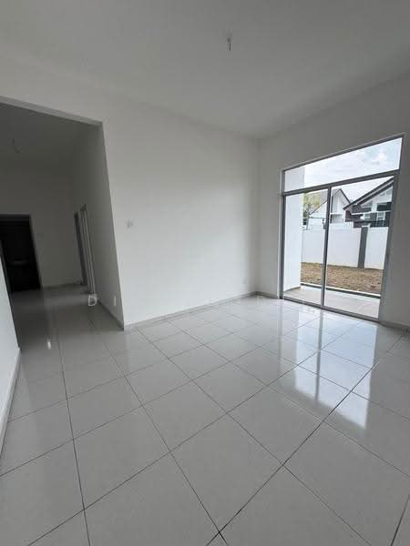 Semi-Detached House for Sale in Senawang (Negeri Sembilan) - Ding Jodie - Living Room - PropertyGuru.com.my