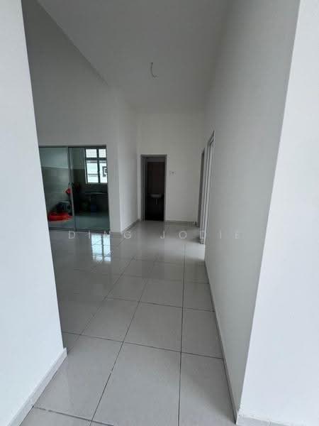 Semi-Detached House for Sale in Senawang (Negeri Sembilan) - Ding Jodie - Corridor - PropertyGuru.com.my