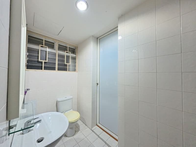 Kondominium untuk Disewa di The Residence Condominium @ TTDI - KH LEE - Bathroom - PropertyGuru.com.my