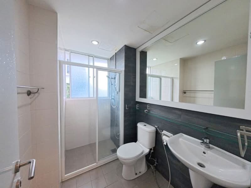 Kondominium untuk Disewa di The Residence Condominium @ TTDI - KH LEE - Bathroom - PropertyGuru.com.my