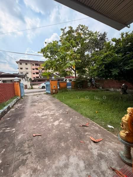 Rumah Berkembar untuk Dijual di Taman Iskandar (Johor Bahru) - Daniel Yong - Exterior - PropertyGuru.com.my