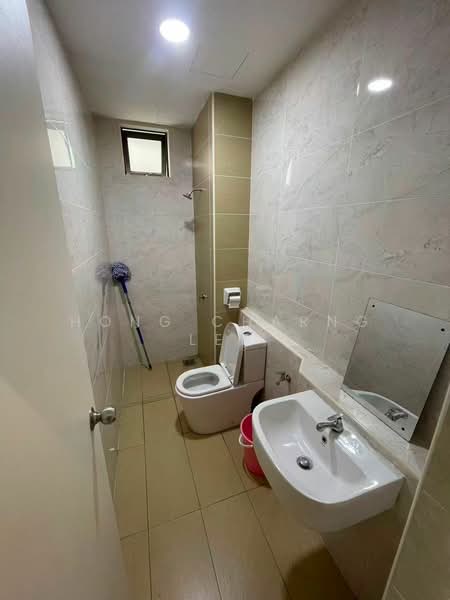 Service Residence for Rent at D'Summit Residences - Hong Charng Lee - Bathroom - PropertyGuru.com.my