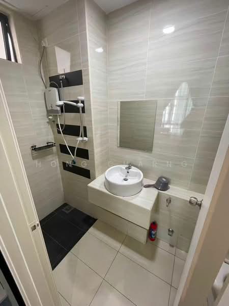 Service Residence for Rent at D'Summit Residences - Hong Charng Lee - Bathroom - PropertyGuru.com.my