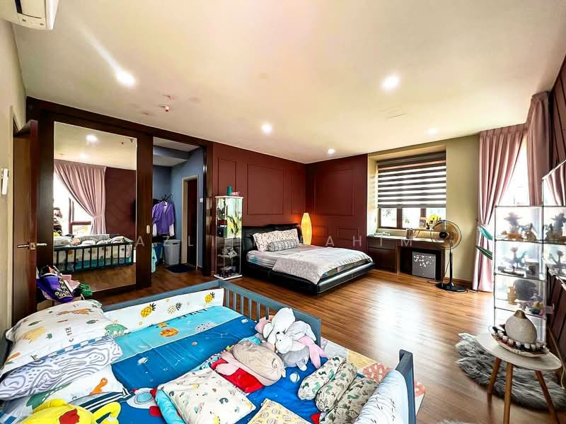 Bungalow for Sale in Bukit Rahman Putra (Sungai Buloh) - Azli Ibrahim - Bedroom - PropertyGuru.com.my