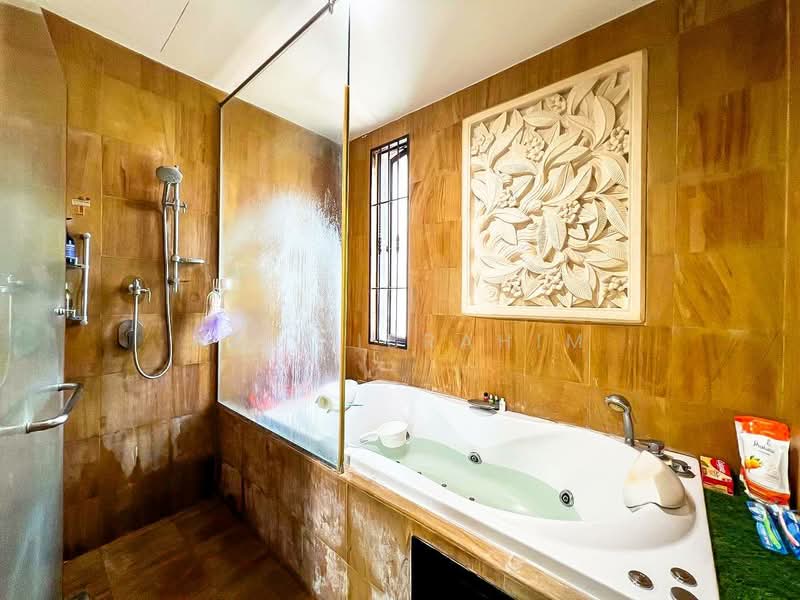 Bungalow for Sale in Bukit Rahman Putra (Sungai Buloh) - Azli Ibrahim - Bathroom - PropertyGuru.com.my