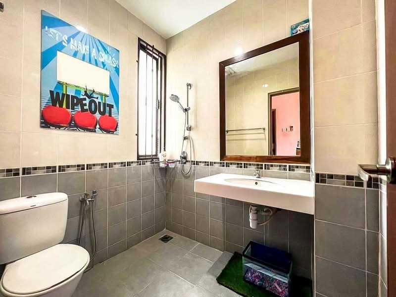 Bungalow for Sale in Bukit Rahman Putra (Sungai Buloh) - Azli Ibrahim - Bathroom - PropertyGuru.com.my