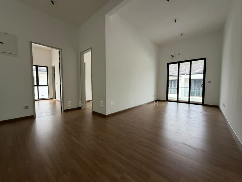 Rumah Berkembar untuk Dijual di Seremban 2 (Negeri Sembilan) - Ester Poh. - Living Room - PropertyGuru.com.my