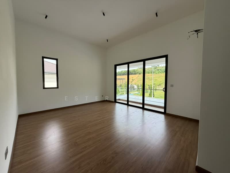 Rumah Berkembar untuk Dijual di Seremban 2 (Negeri Sembilan) - Ester Poh. - Living Room - PropertyGuru.com.my
