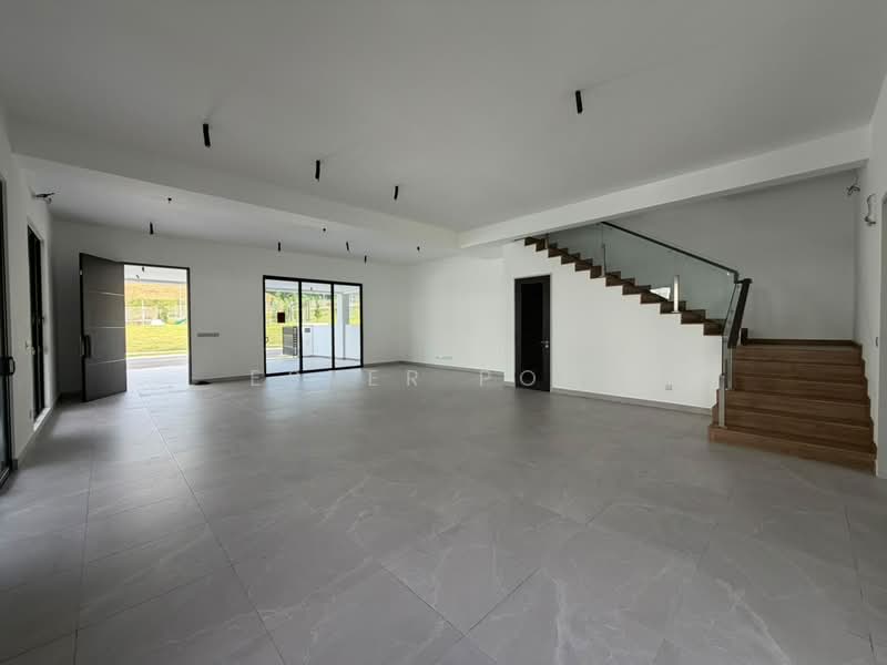 Rumah Berkembar untuk Dijual di Seremban 2 (Negeri Sembilan) - Ester Poh. - Living Room - PropertyGuru.com.my