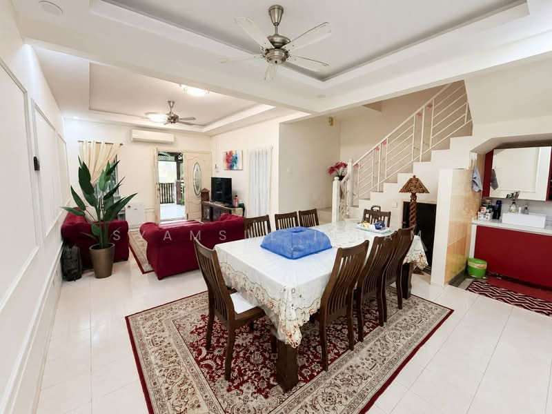 2-storey Terraced House for Sale in Putrajaya (Putrajaya) - Syamsul Ilham - Living Room - PropertyGuru.com.my