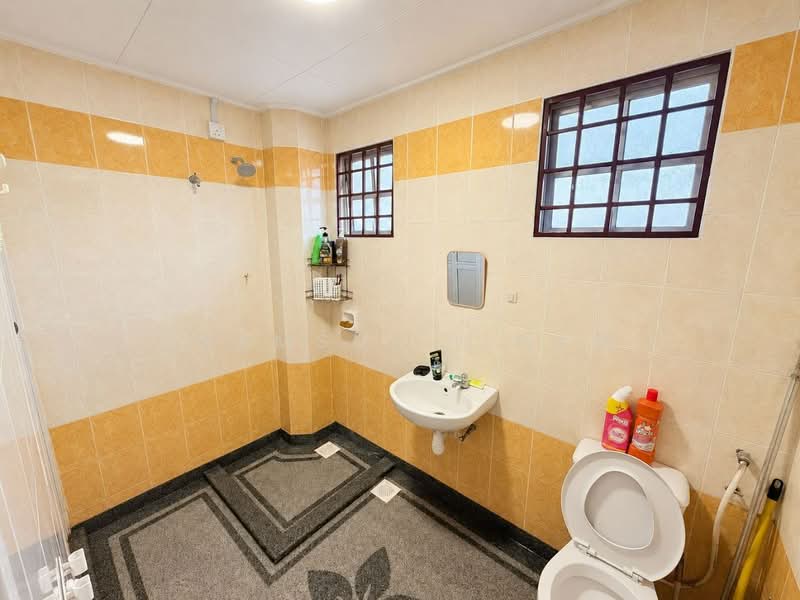 2-storey Terraced House for Sale in Putrajaya (Putrajaya) - Syamsul Ilham - Bathroom - PropertyGuru.com.my