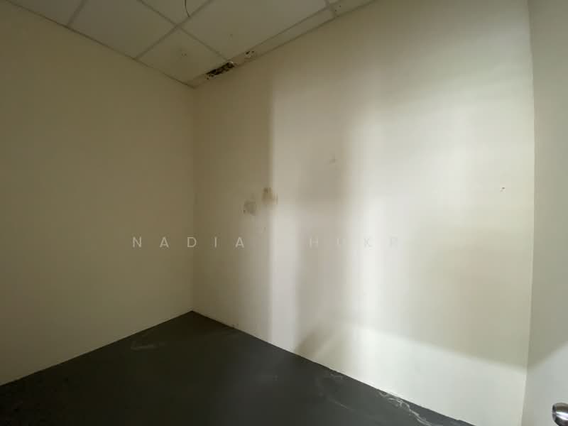Kedai / Pejabat untuk Disewa di Bukit Jelutong (Shah Alam) - Nadia Shukri - Interior - PropertyGuru.com.my