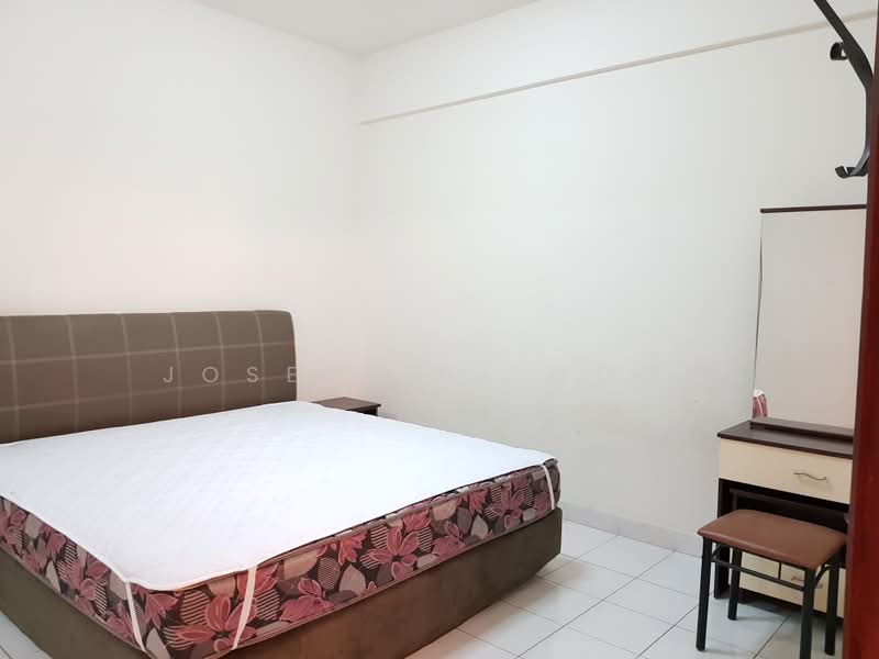 Kondominium untuk Disewa di Riana Green Condominium - Josephine Gooi - Bedroom - PropertyGuru.com.my
