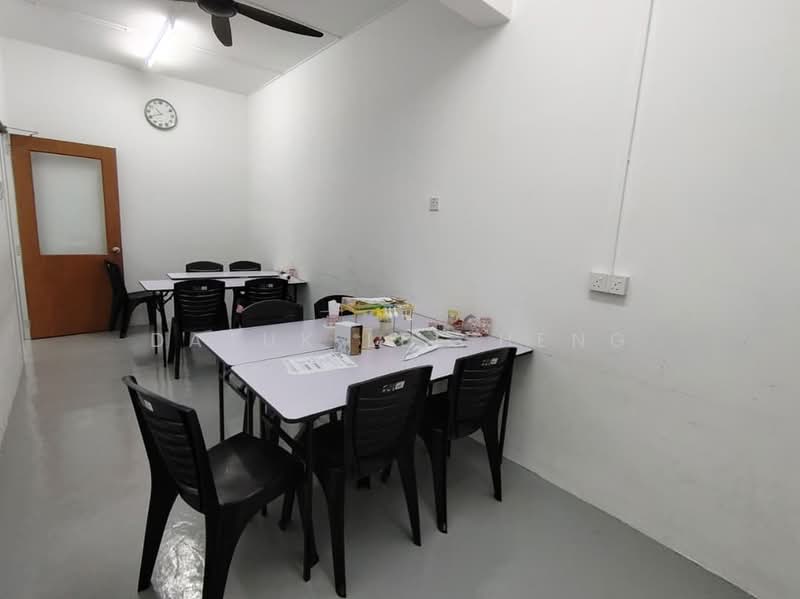 Shop / Office for Sale in Taman Perpaduan Jaya (Tambun) - Datuk Lee Heng - Interior - PropertyGuru.com.my