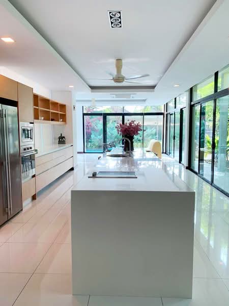 Rumah Banglo untuk Disewa di Leisure Farm (Gelang Patah) - Heston Lai - Kitchen - PropertyGuru.com.my