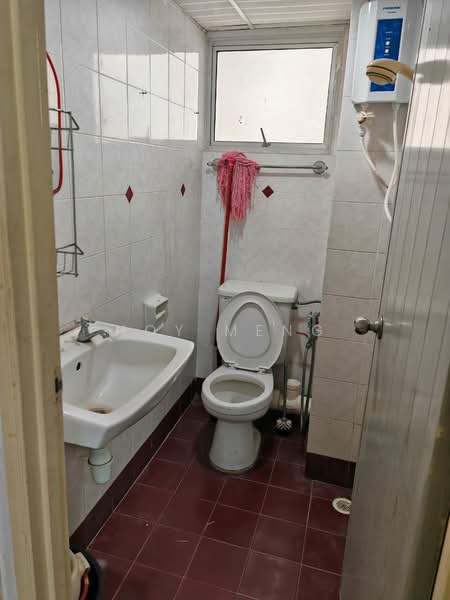 Condominium for Sale at N-Park Condominium - Hoy Meng - Bathroom - PropertyGuru.com.my