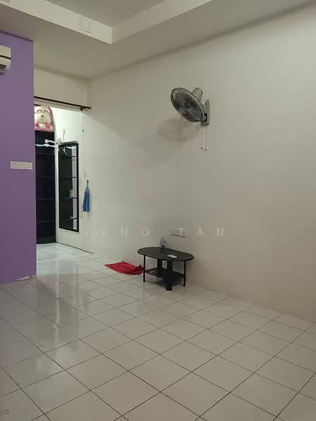 1-storey Terraced House for Rent in Kuching (Sarawak) - Jeno Tan - Living Room - PropertyGuru.com.my