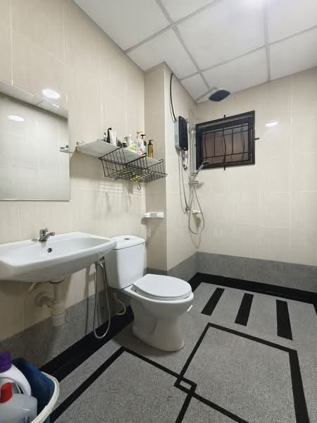 Kondominium untuk Dijual di Royal Domain Sri Putramas 2 - Sean Lim - Bathroom - PropertyGuru.com.my