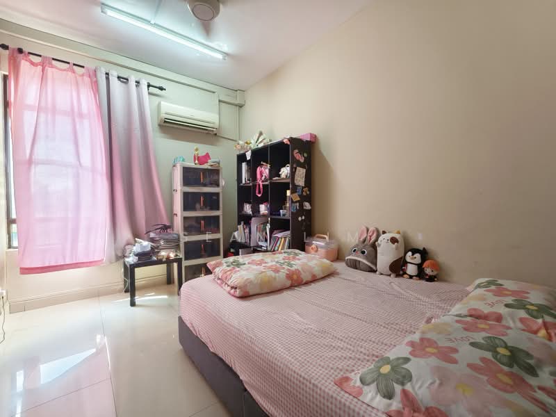 Kondominium untuk Dijual di Royal Domain Sri Putramas 2 - Sean Lim - Bedroom - PropertyGuru.com.my