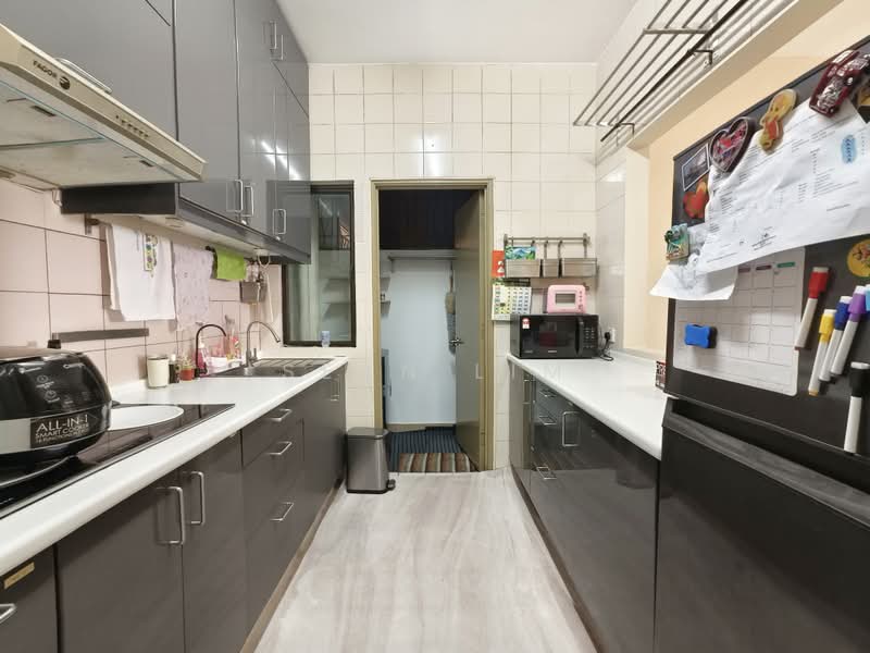 Kondominium untuk Dijual di Royal Domain Sri Putramas 2 - Sean Lim - Kitchen - PropertyGuru.com.my